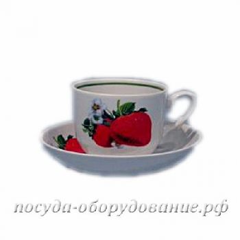 Чашка чайная 250мл "Кирмаш" с блюдцем деколь "Клубника"